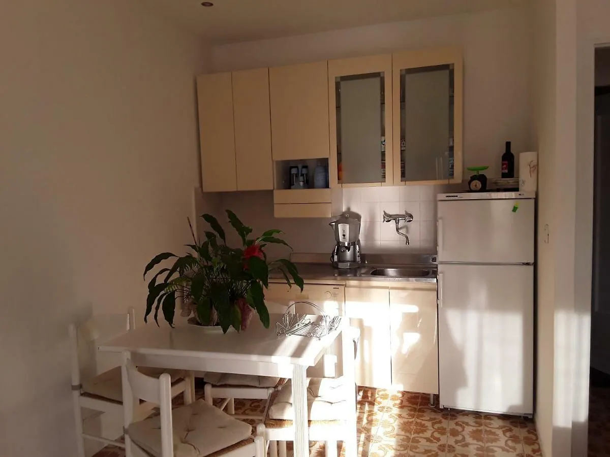 Casa Golf Tennis Rapallo Apartment