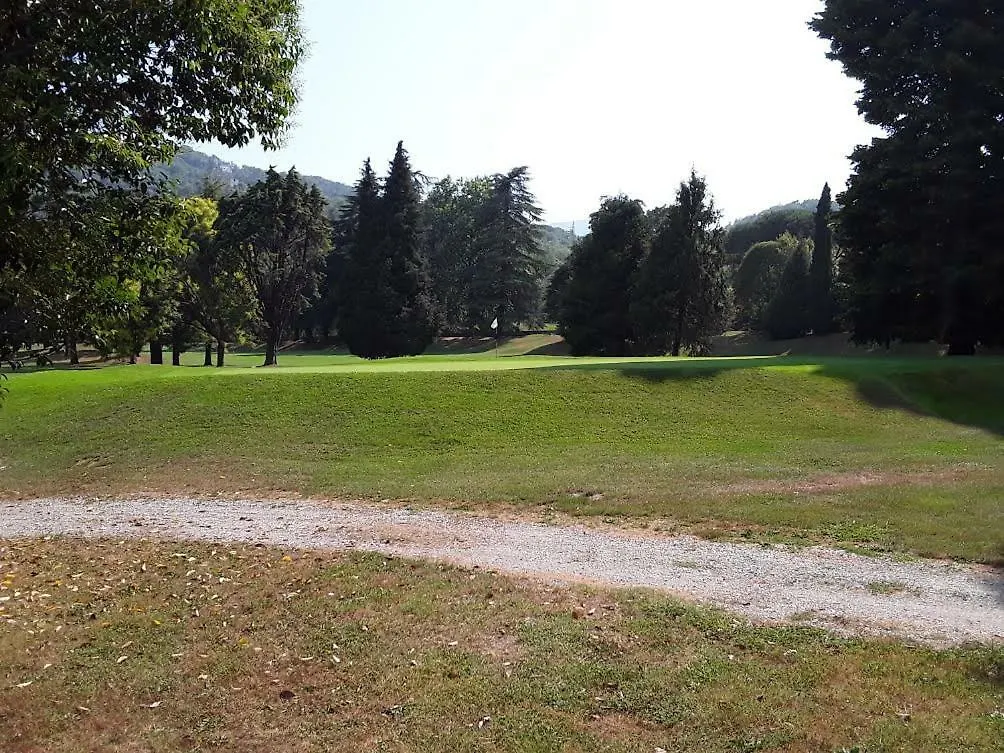 Casa Golf Tennis Rapallo 0*,
